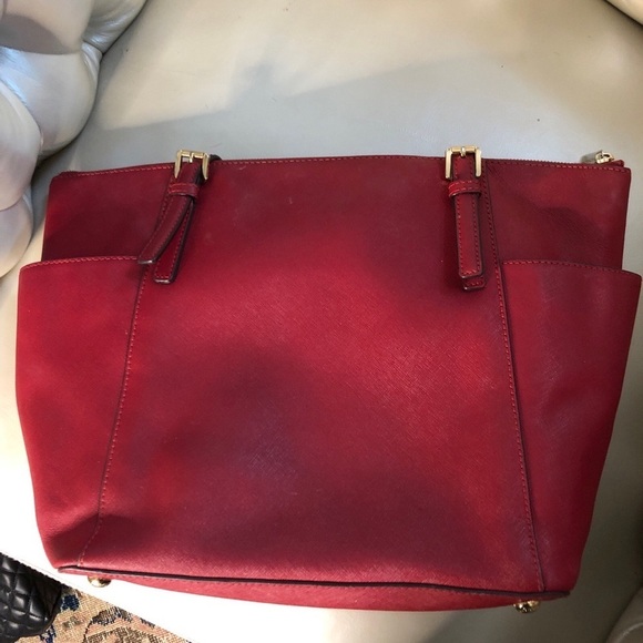 Michael Kors Jet Set Top Zip Tote - Picture 6 of 8